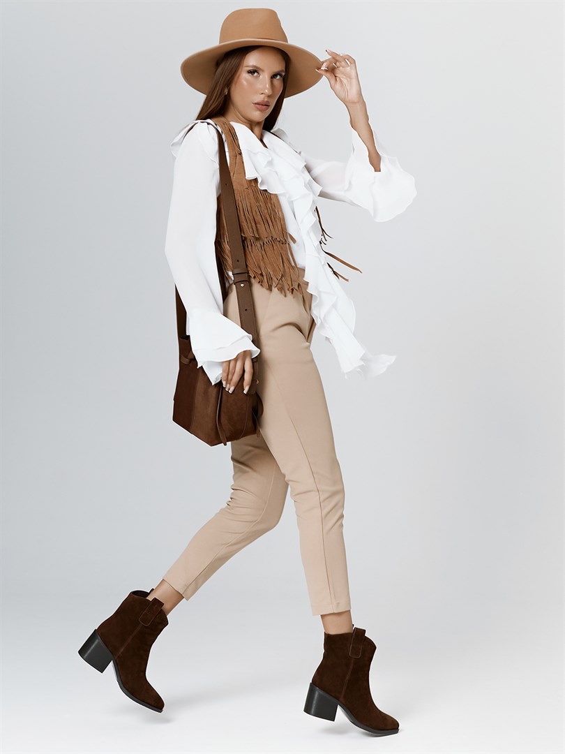 Женские казаки коричневого цвета - фото 47521