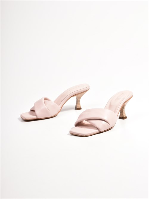 Мюли розового цвета на комфортном каблуке kitten heel
