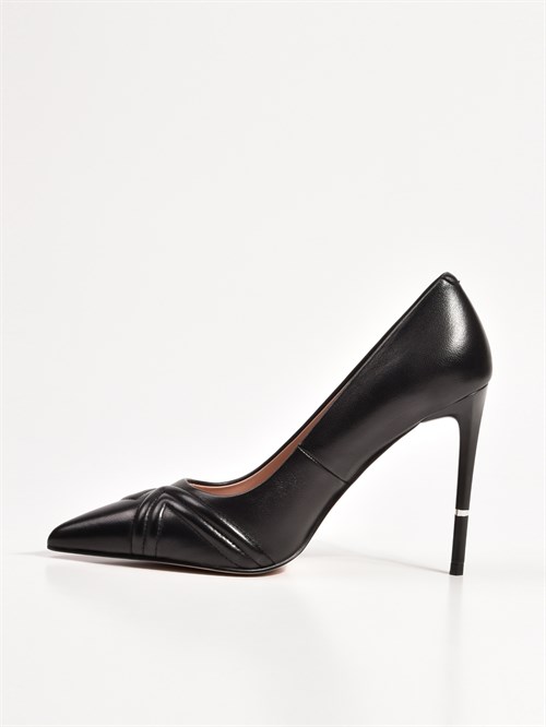 Элегантные туфли в чёрном цвете