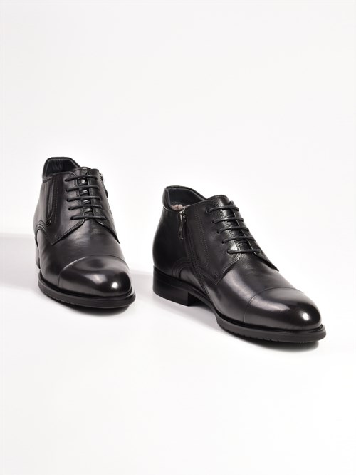 Мужские зимние ботинки из натуральной кожи черного цвета - фото 12352