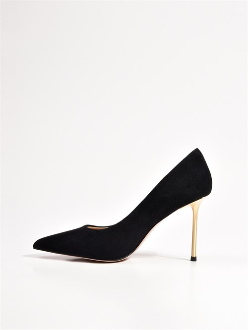 Женские туфли черного цвета на высоком каблуке