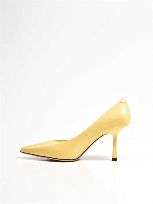 Женские туфли желтого цвета из натуральной кожи
