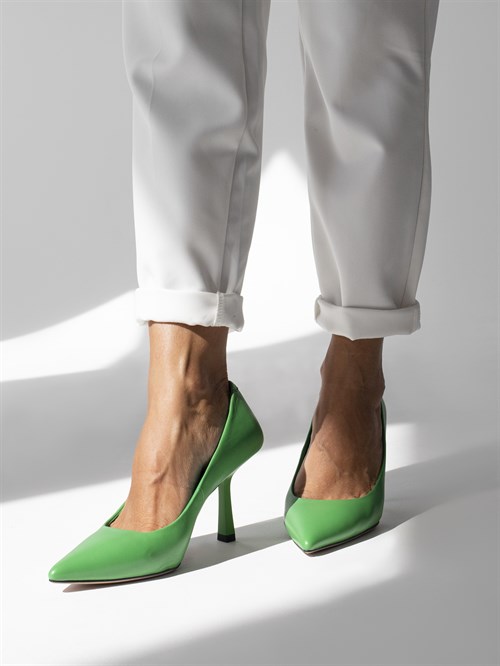 Женские туфли зеленого цвета из натуральной кожи Chewhite - фото 15248