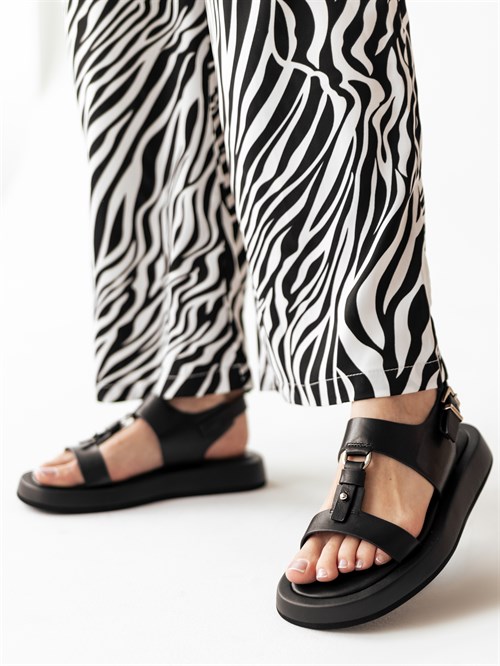 Женские сандалии черного цвета из натуральной кожи - фото 16193