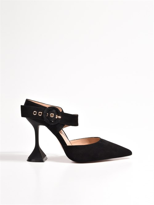 Женские туфли черного цвета с открытой пяткой