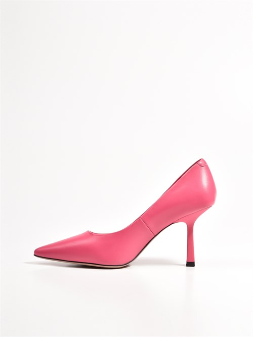 Женские туфли-лодочки цвета фуксия на фигурном каблуке