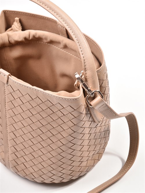 Женская сумка из натуральной плетеной кожи Chewhite