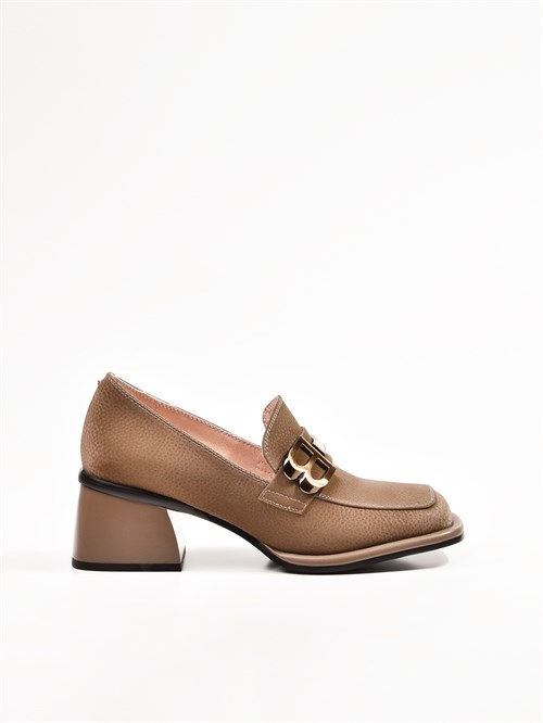 Женские демисезонные туфли коричневого цвета Chewhite