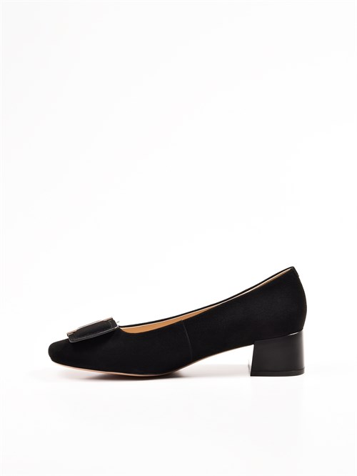 Женские туфли черного цвета с квадратным мысом Chewhite