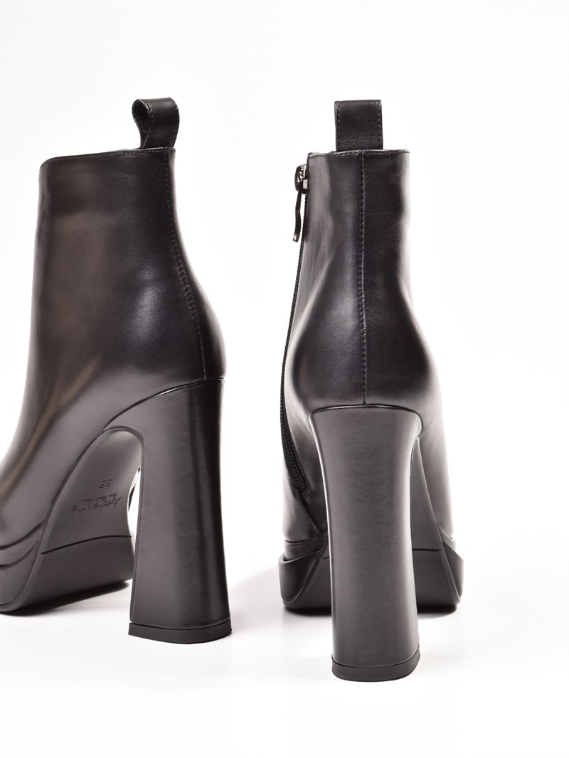 Женские демисезонные ботильоны на платформе черного цвета купить в ...