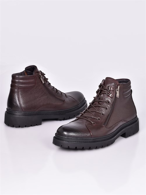 Кожаные ботинки коричневого цвета на подошве с протектором - фото 5673
