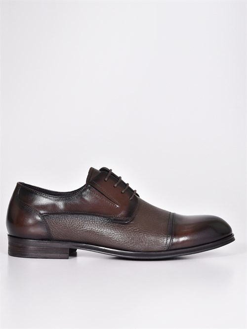Кожаные туфли коричневого цвета на шнуровке