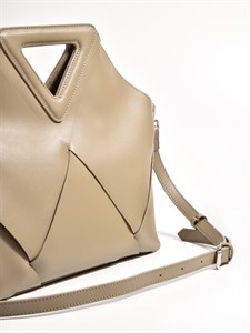 Объемная сумка-шоппер из натуральной гладкой кожи цвета хаки - фото 10968