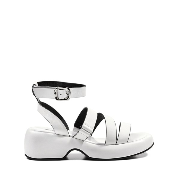 {{photo.Alt || photo.Description || 'Женские сандалии белого цвета на платформе Chewhite'}}