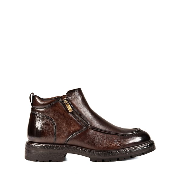 {{photo.Title}} {{photo.Alt || photo.Description || 'Мужские зимние ботинки коричневого цвета'}}