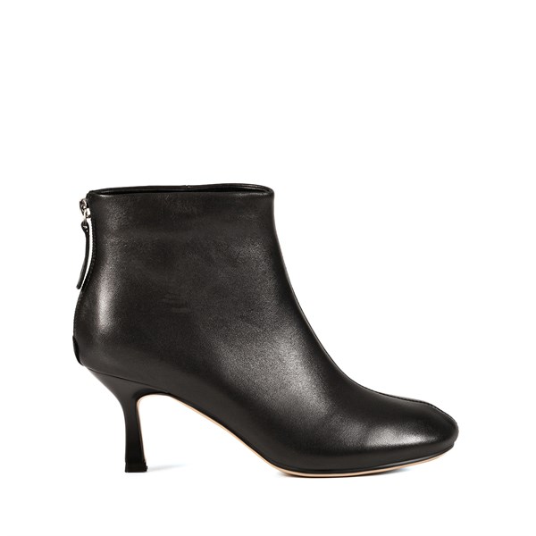 {{photo.Alt || photo.Description || 'Женские черные ботильоны Chewhite'}}