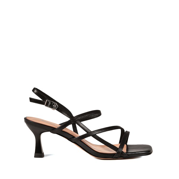 {{photo.Alt || photo.Description || 'Женские черные босоножки Chewhite'}}