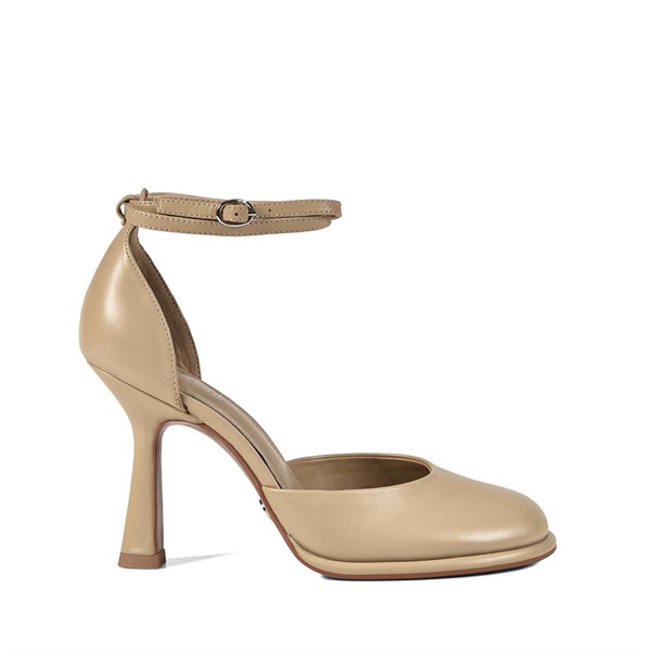 {{photo.Alt || photo.Description || 'Женские бежевые туфли Chewhite'}}