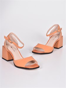 Босоножки из натуральной кожи ярко-оранжевого цвета на устойчивом каблуке - фото 5291