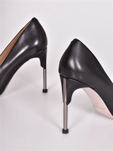 Чёрные кожаные туфли классического стиля на шпильке - фото 6571