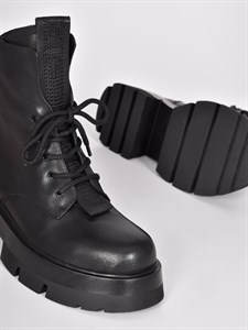 Высокие ботинки  из натуральной кожи в чёрном цвете. - фото 8079