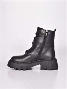 Ботинки из натуральной кожи чёрного цвета с серебристой фурнитурой - фото 9052