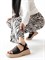 Женские сандалии черного цвета на акцентной платформе - фото 17653