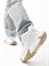 Женские кроссовки белого цвета с трендовой высокой подошвой - фото 19230