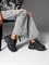 Стильные женские кроссовки черного цвета Chewhite - фото 23606